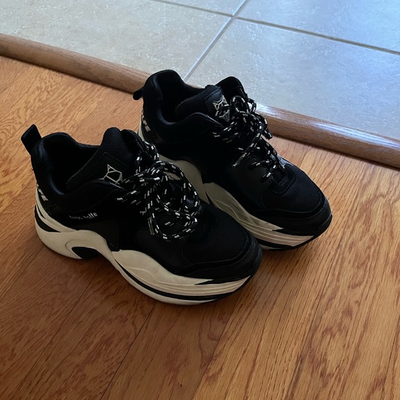 Naked Wolfe Black and White Sneakers - Picture 5 of 7